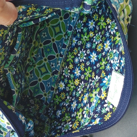 Vera Bradley Daisy Maggie quilted lime green and blue crossbody/shoulder bag - Picture 6 of 6